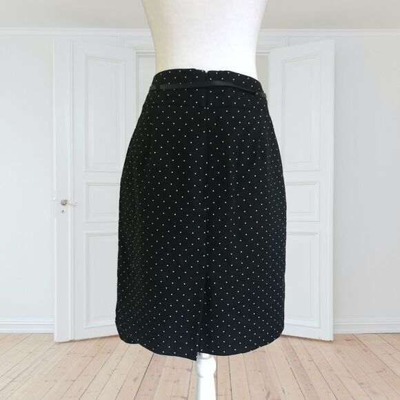 Liz Claiborne Black Skirt Polka Dot Knee Length Skirt with Belt  Size 14 - Picture 3 of 5